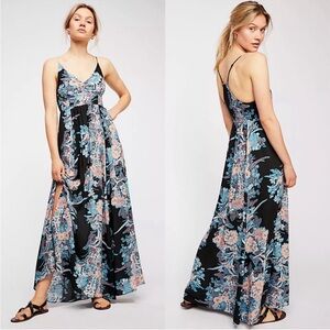 Free People Boho Floral Spaghetti Strap Maxi Dress Women’s Size XS Blue & Pink